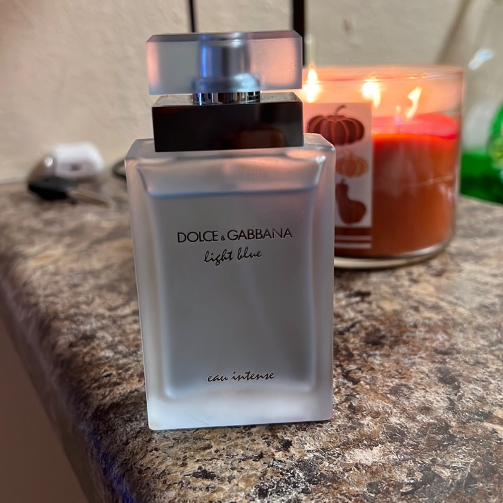 Dolce & Gabbana light blue eau intense